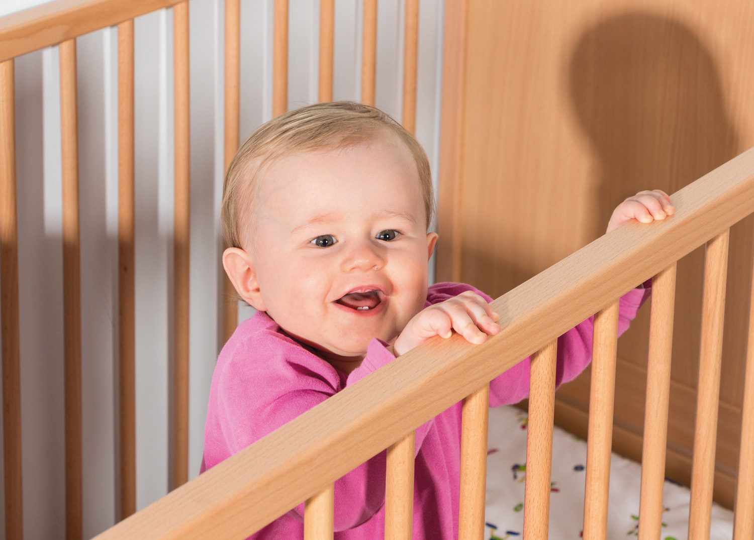 Kinderkrippen Klappbett mit Rollen