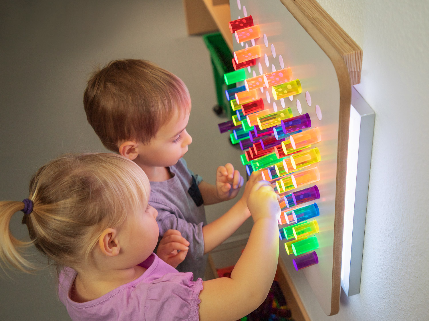 Regenbogen Steckbrett Wand und Tisch